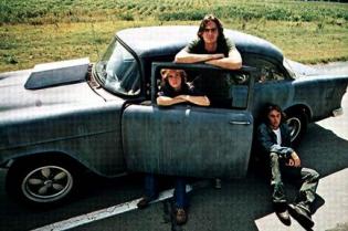 Macadam � deux voies (Two-lane blacktop)