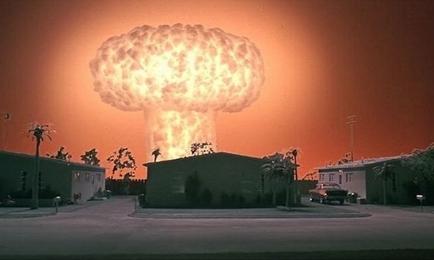 Postmodernisme : Quand le cinéma se regarde